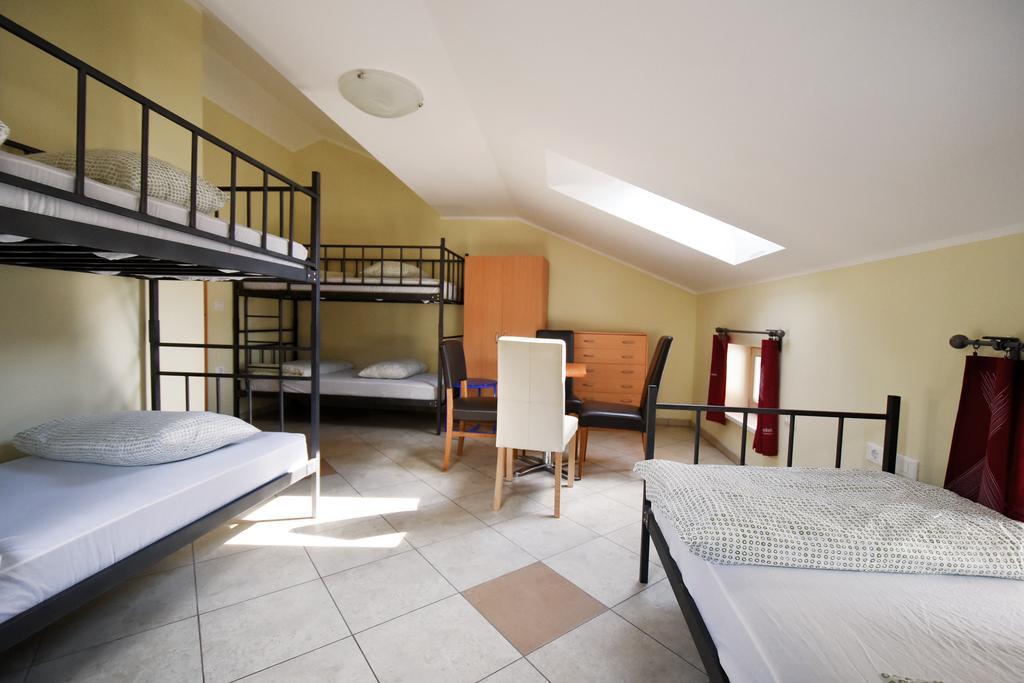 Hostel X Point โคบาริด ภายนอก รูปภาพ